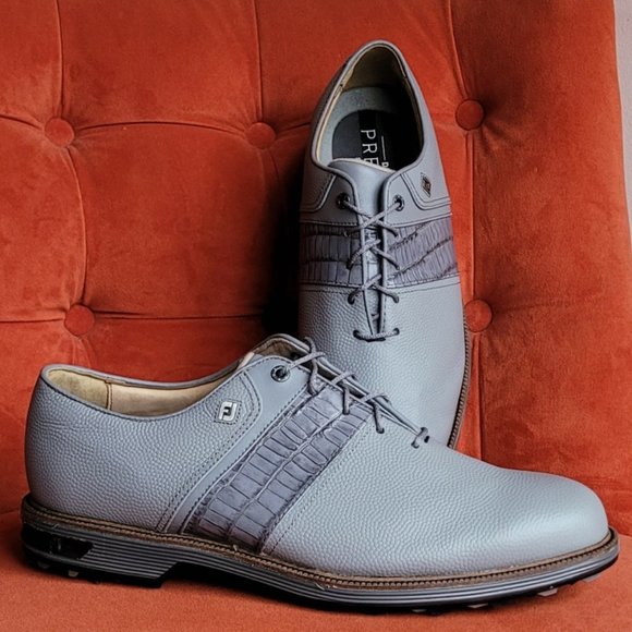 boys golf shoes size 2